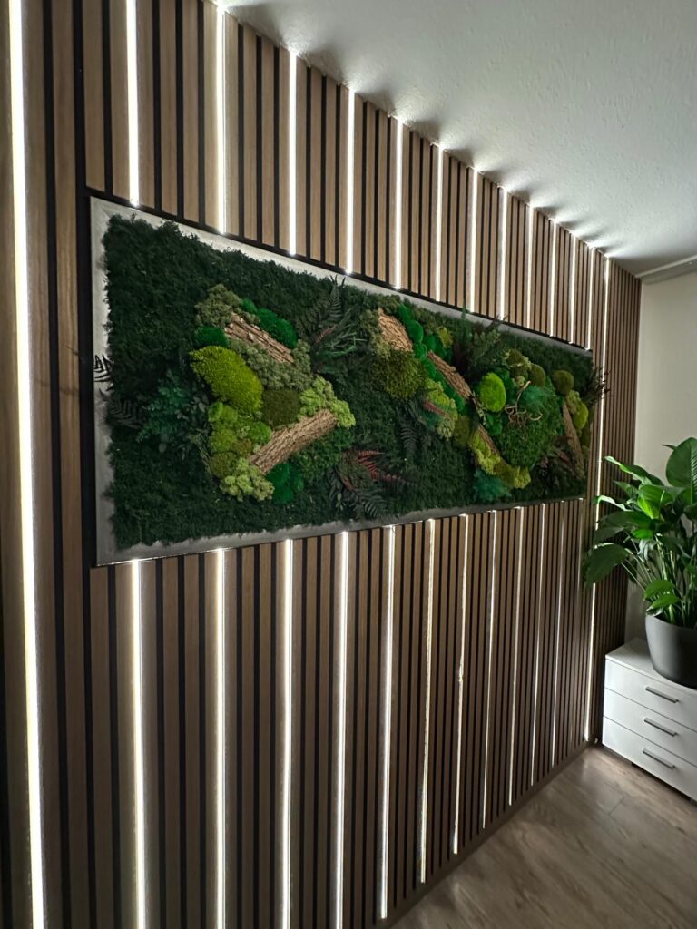 Dieses Bild hat ein leeres Alt-Attribut. Der Dateiname ist Crown-Estate-seitlich-768x1024.jpeg