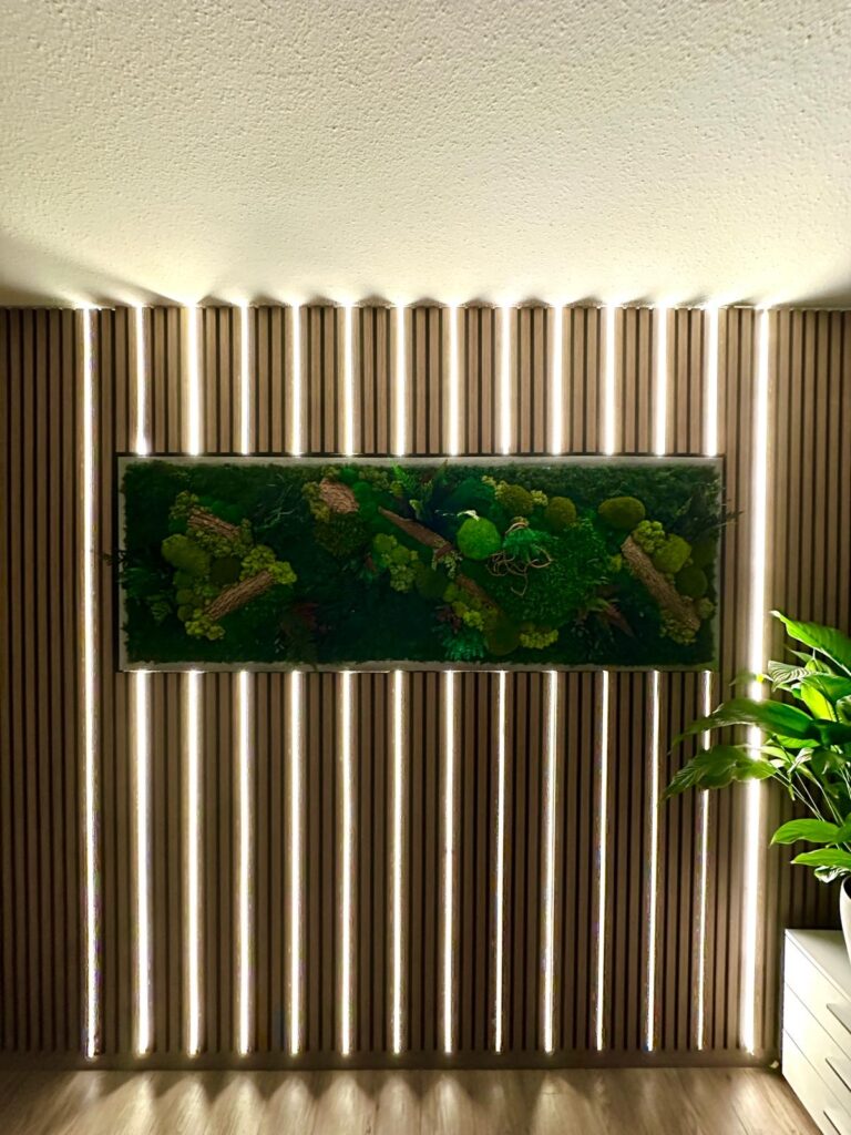 Dieses Bild hat ein leeres Alt-Attribut. Der Dateiname ist Crown-Estate-vorne-768x1024.jpeg