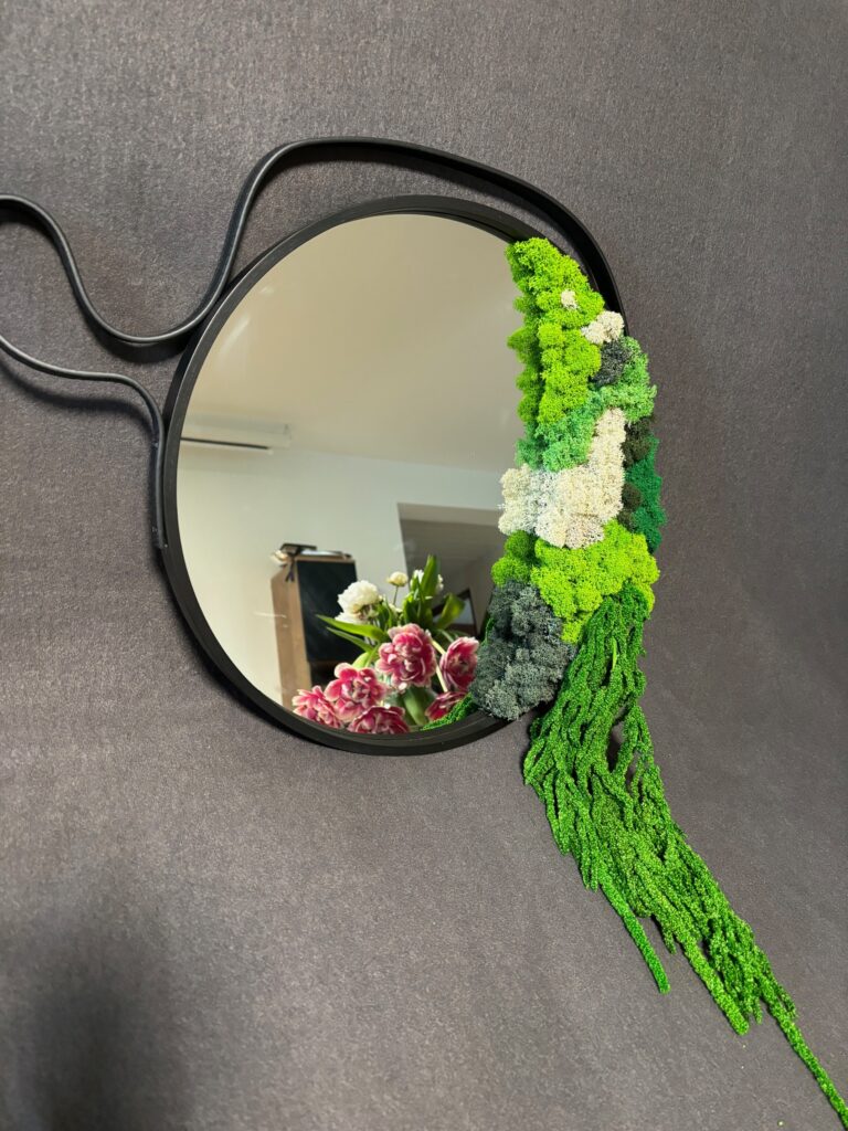 Dieses Bild hat ein leeres Alt-Attribut. Der Dateiname ist Spiegelrund-768x1024.jpeg